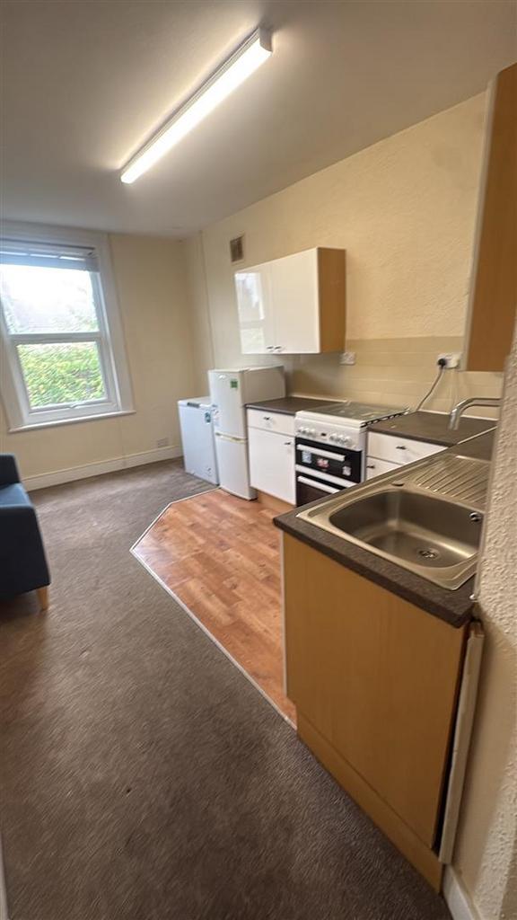 Apartment in London - View 3
