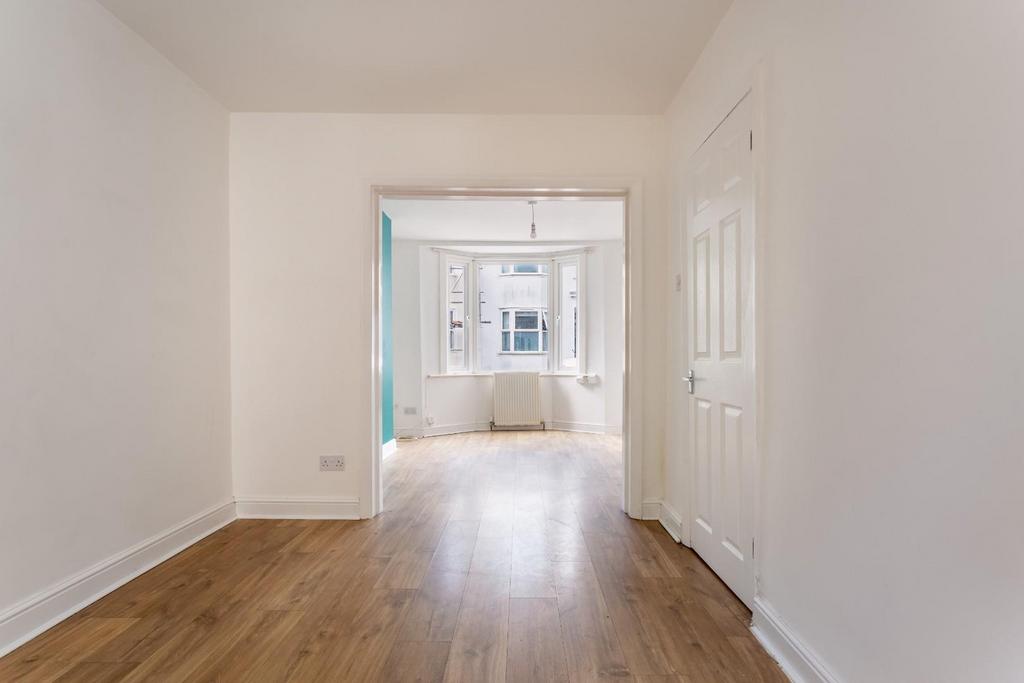 House in Brighton - View 3
