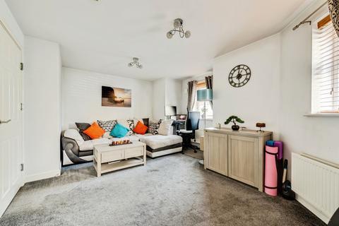 1 bedroom ground floor flat for sale, Woodford Way, Witney