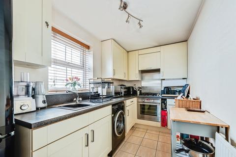 1 bedroom ground floor flat for sale, Woodford Way, Witney