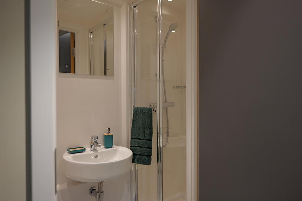 Apartment in Newcastle upon Tyne, Tyne and Wear - View 2