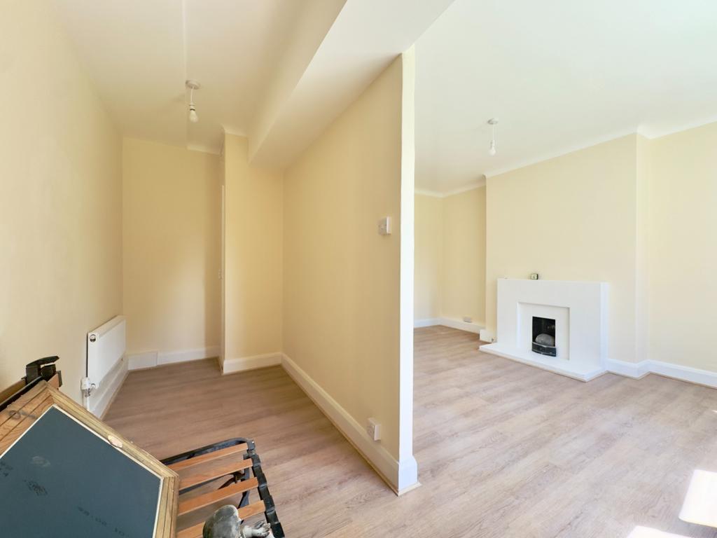 Apartment in London - View 3