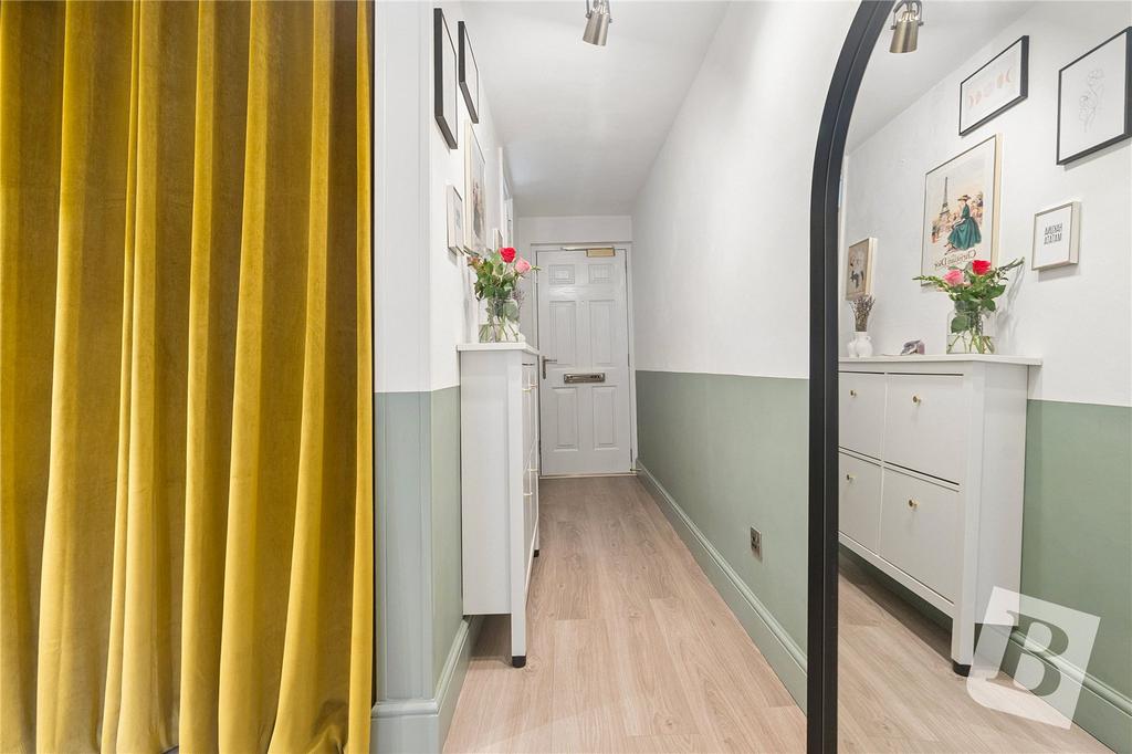 Apartment in Hornchurch - More