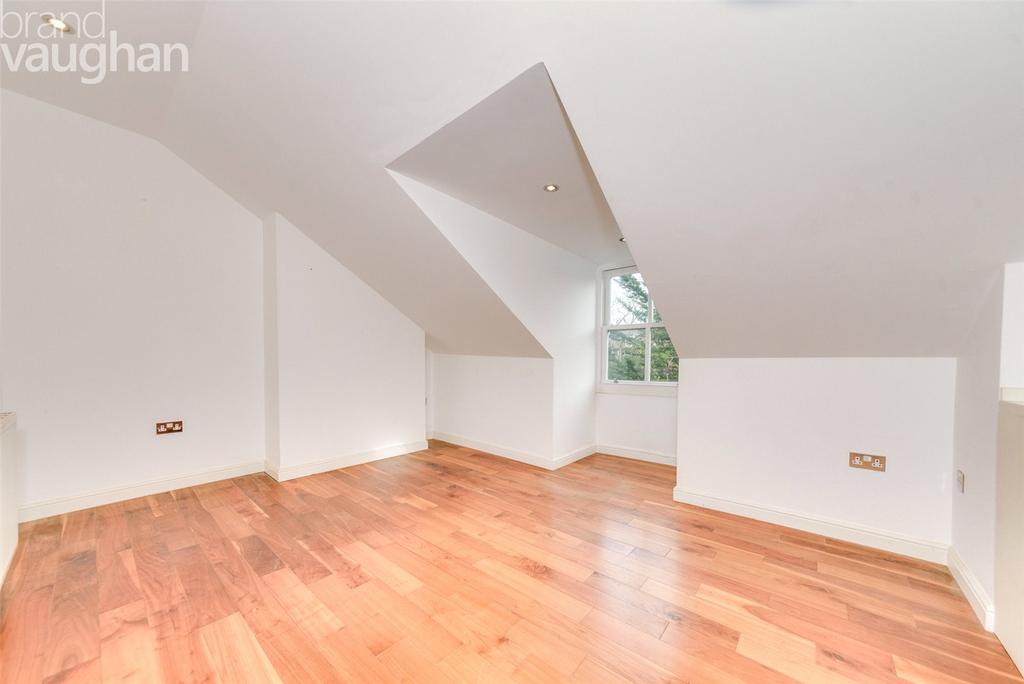 Apartment in Brighton - View 3