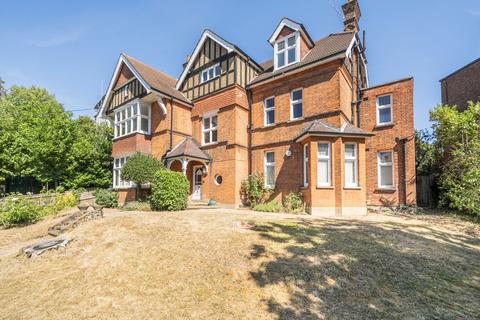 undefined, Crescent Road, Kingston upon Thames