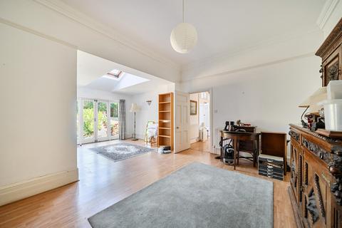 undefined, Crescent Road, Kingston upon Thames