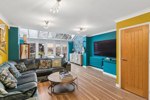 3 bedroom semi-detached house for sale, Cleveland Way, Stevenage SG1