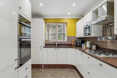 3 bedroom semi-detached house for sale, Cleveland Way, Stevenage SG1