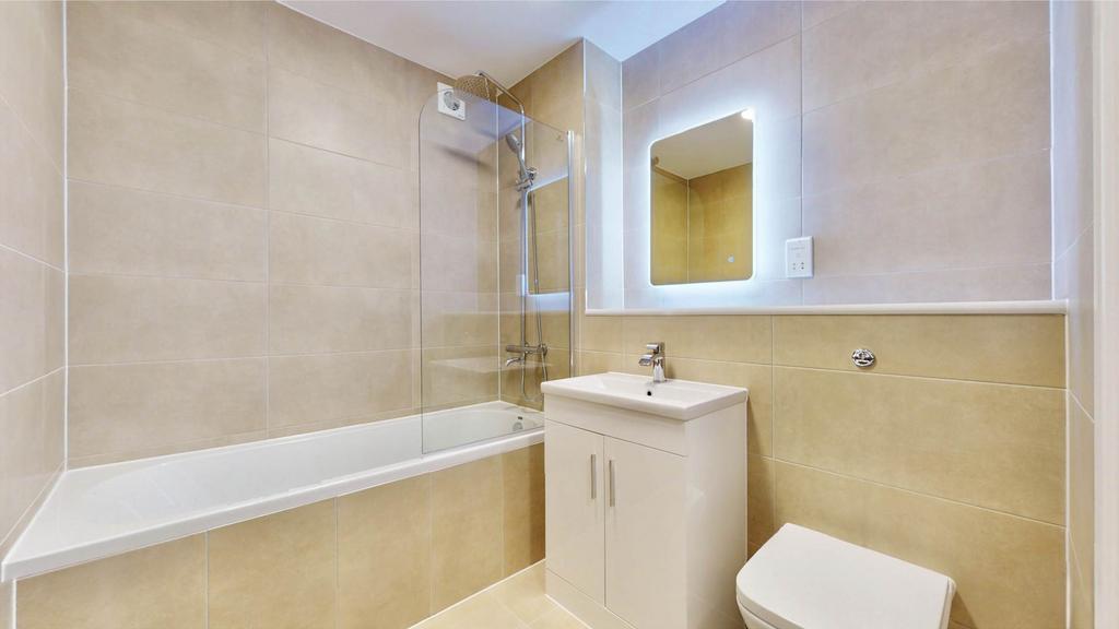 Apartment in Hounslow - View 4