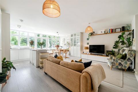 3 bedroom flat for sale, Highland Road, Bromley