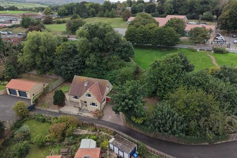 4 bedroom detached house for sale, Waterstead Lane, Whitby YO21