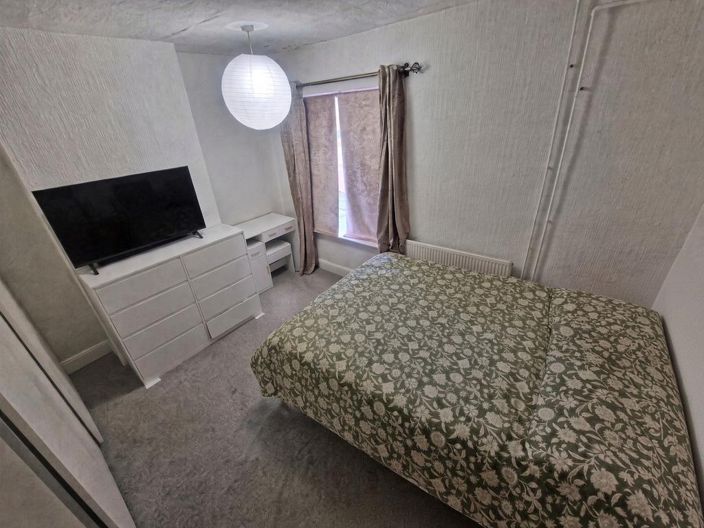 House in Leicester - More