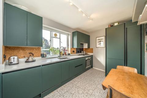 3 bedroom flat for sale, Peckham Rye, London SE22