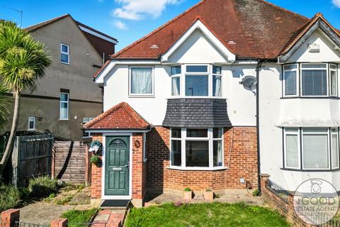 undefined, Englands Lane, Loughton IG10