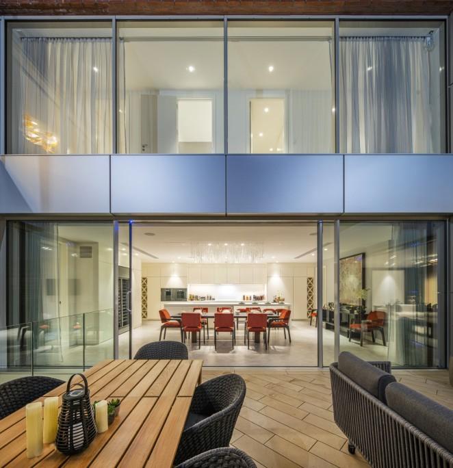 House in London - View 2