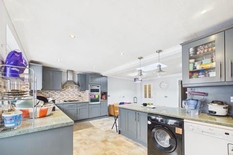 3 bedroom terraced house for sale, Burnham Gardens, Hounslow, Middlesex, TW4