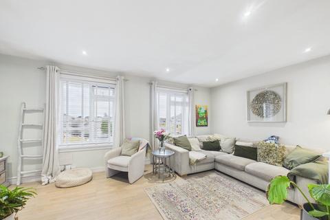 2 bedroom maisonette for sale, Southern Avenue, Feltham, Middlesex, TW14