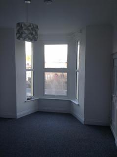 1 bedroom flat to rent, Folkestone Road, Dover CT17