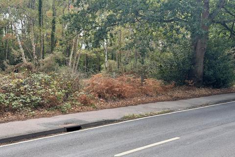 undefined, Finchampstead Road, Finchampstead, RG40