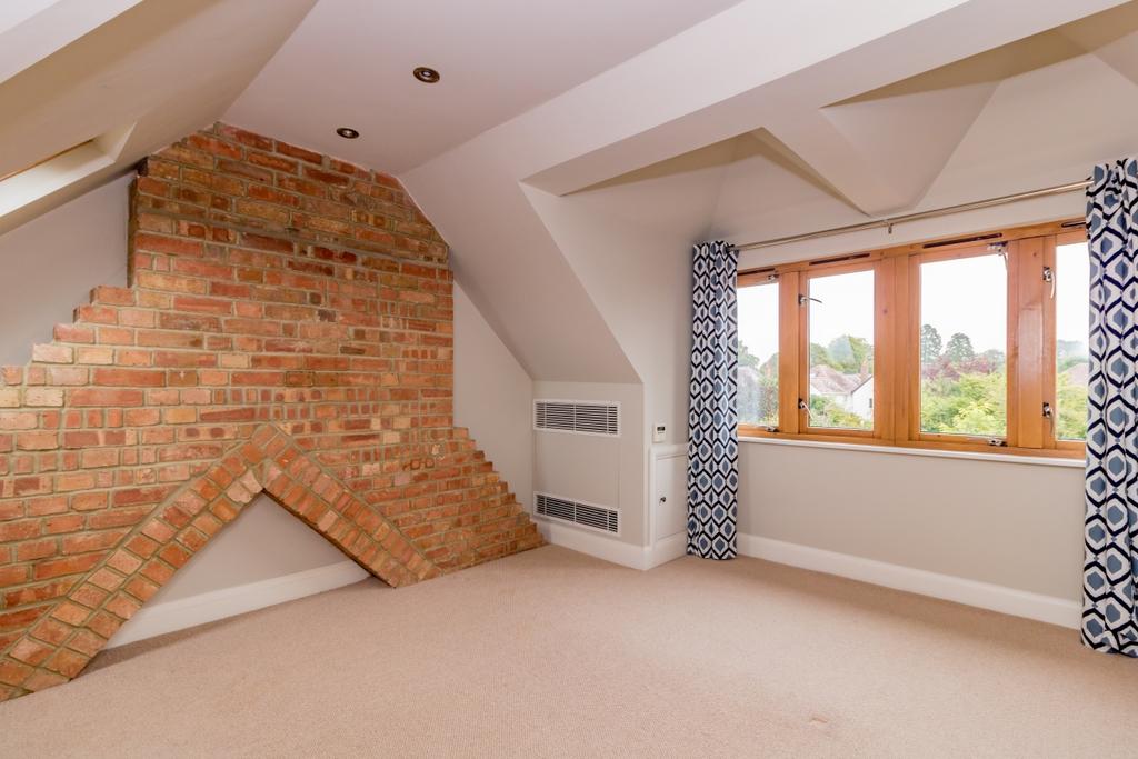 House in Oxford, Oxfordshire - More
