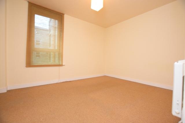 Apartment in Sheffield, South Yorkshire - View 4