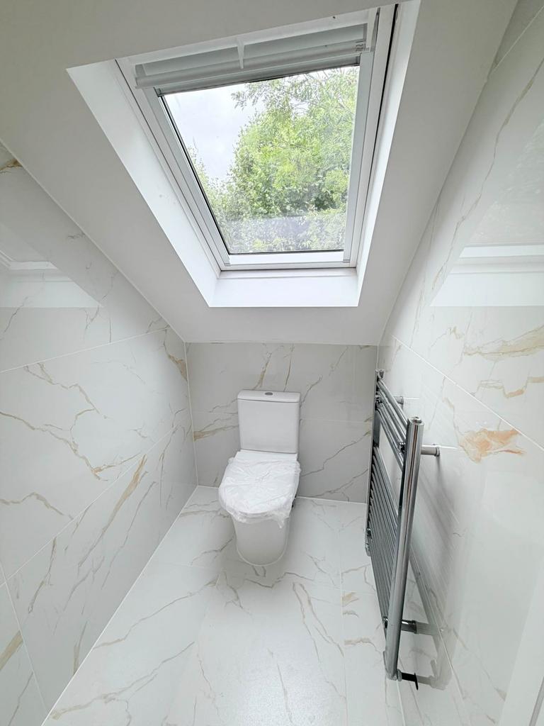 House in London - View 4