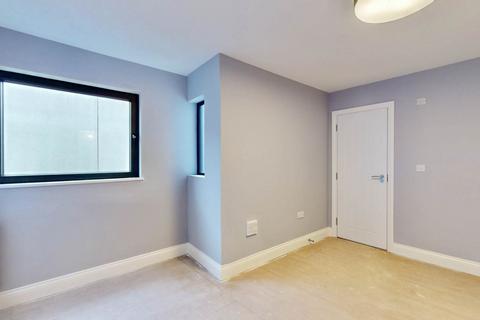 undefined, Hanworth Road, Hounslow