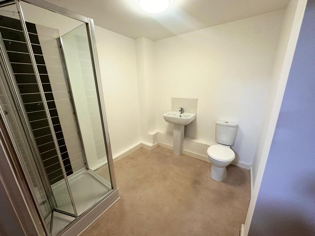 Apartment in Liverpool - More