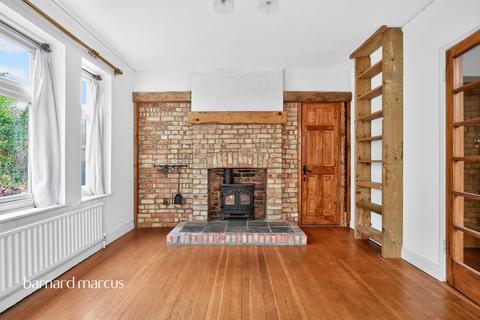 3 bedroom detached house for sale, Royal Avenue, Worcester Park