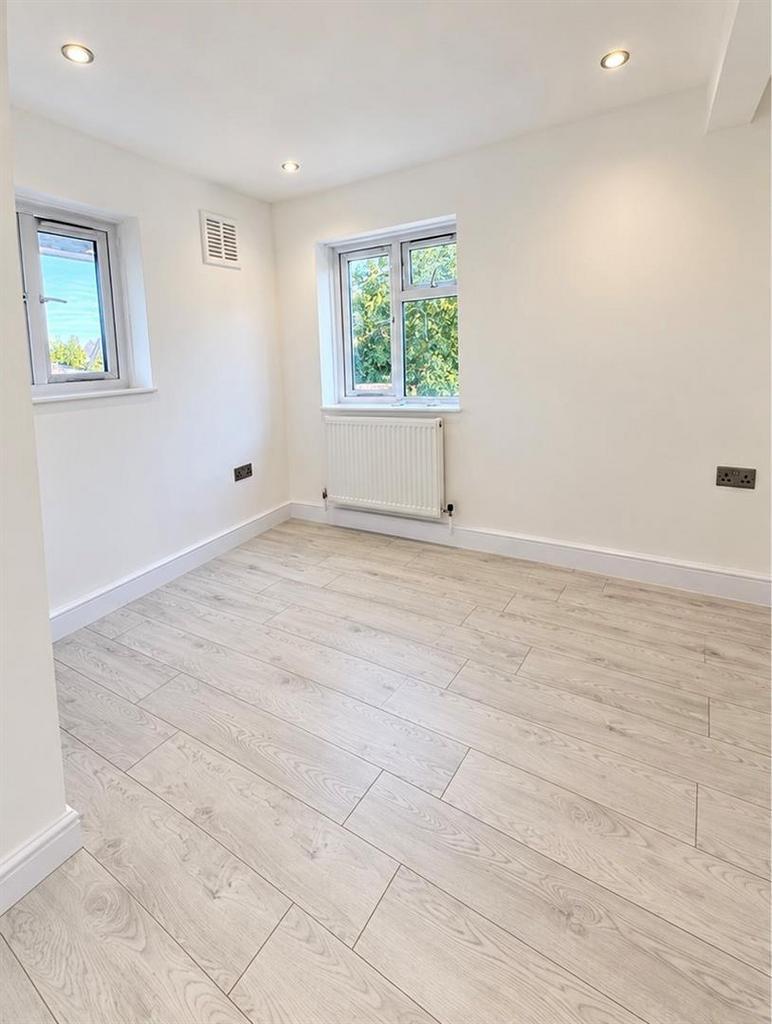 House in Wembley - View 5