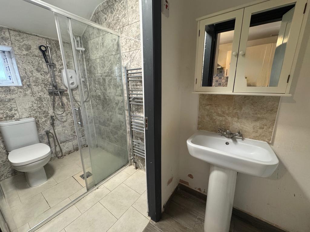 Apartment in Manchester - View 4