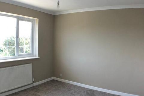 3 bedroom semi-detached house to rent, Porthcawl CF36