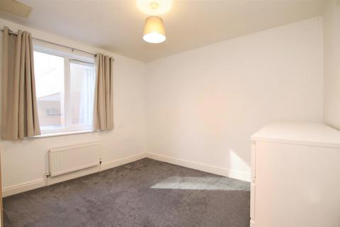 1 bedroom flat to rent, Black Eagle Drive, Northfleet, Kent.