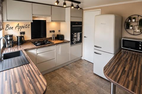 2 bedroom detached house for sale, Ball Lane, Coven Heath, Wolverhampton, Staffordshire, WV10