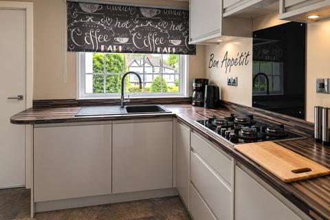 2 bedroom detached house for sale, Ball Lane, Coven Heath, Wolverhampton, Staffordshire, WV10