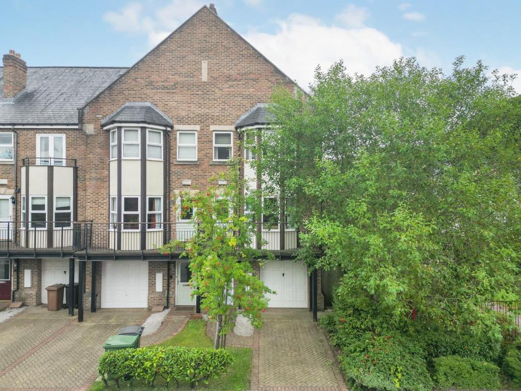 House in Leeds, Far Headingley, Weetwood