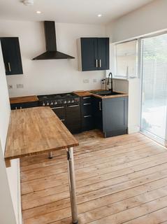 3 bedroom semi-detached house to rent, Cranston Road, London, SE23
