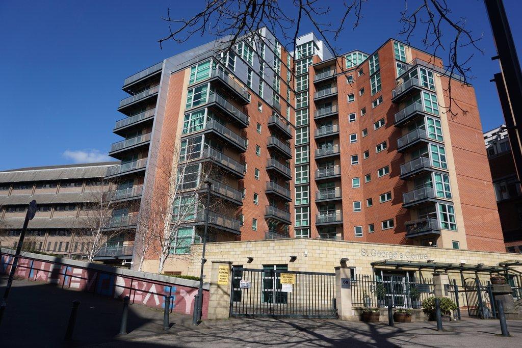 Apartment in Leeds, Little Woodhouse, Woodhouse - View 2