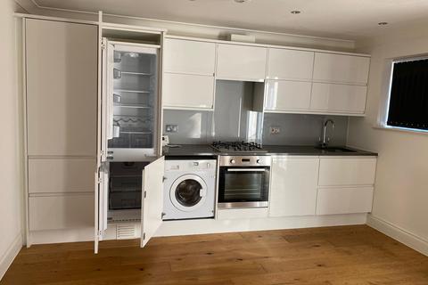 2 bedroom apartment to rent, Ascot Edge, Whippendell Road, Watford