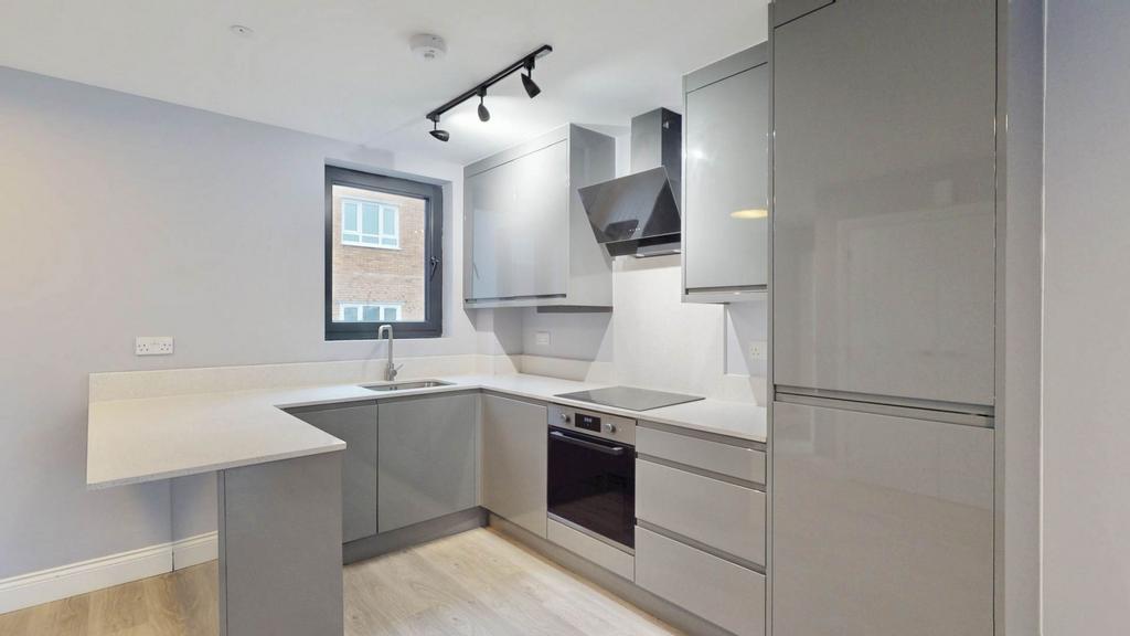 Apartment in Hounslow - View 2