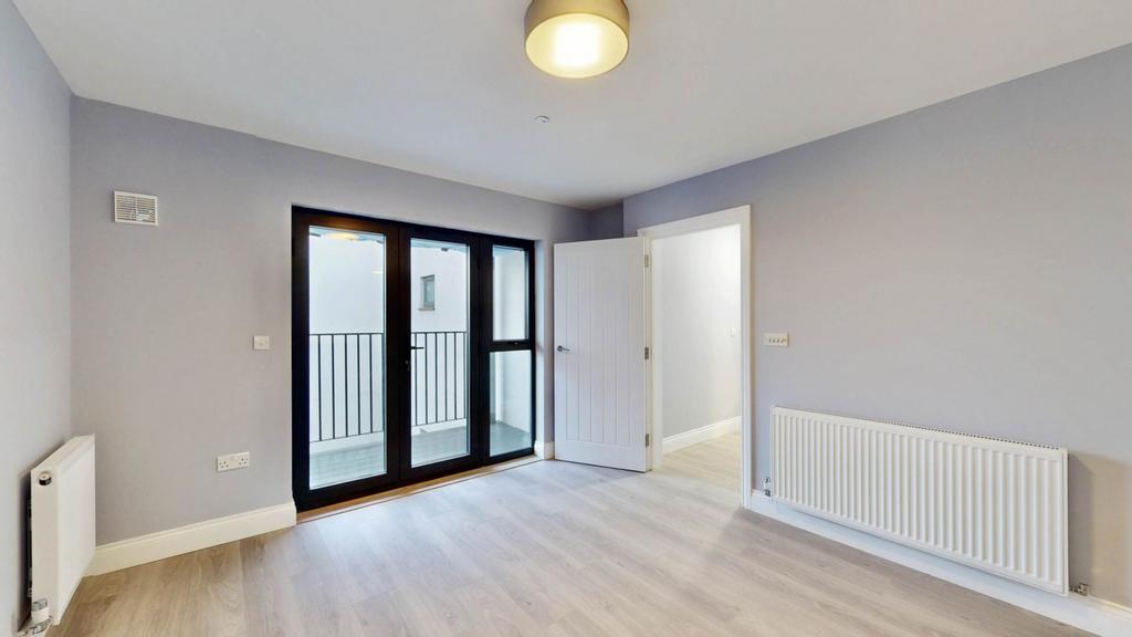 Apartment in Hounslow - More