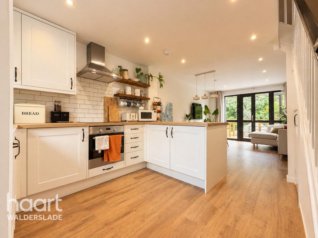 House in CHATHAM - View 3