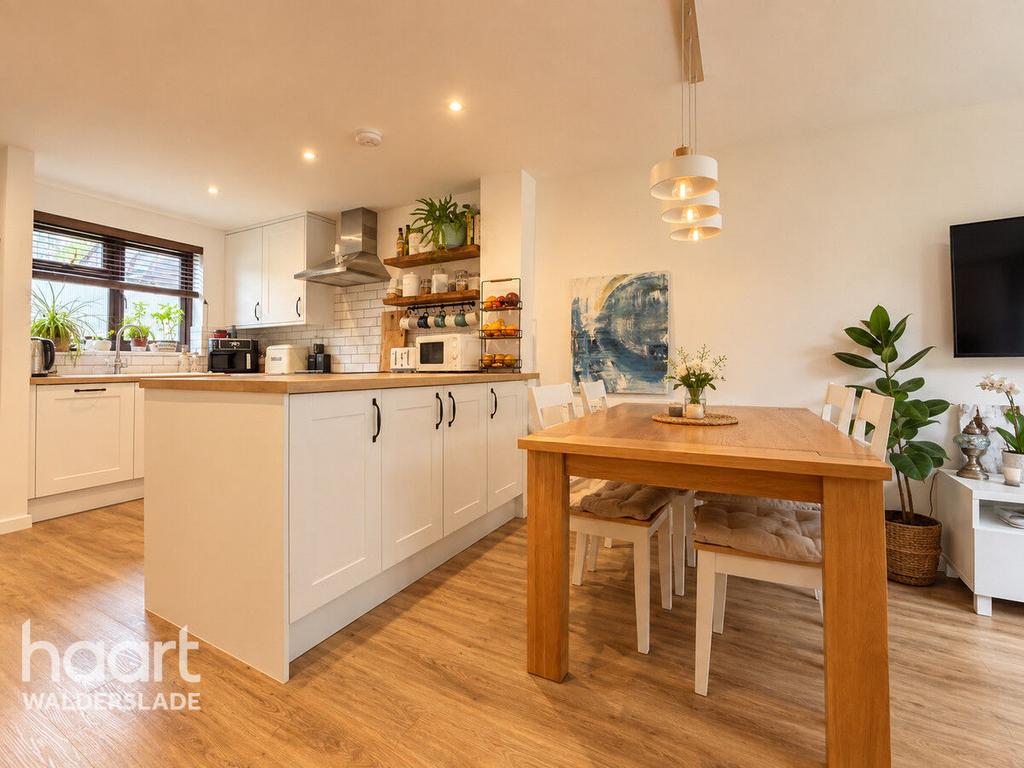 House in CHATHAM - View 5
