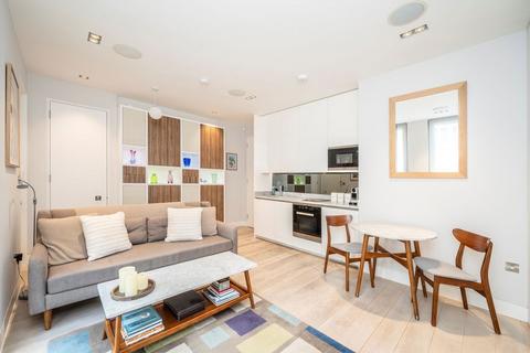 1 bedroom flat for sale, Warwick Court, London WC1R