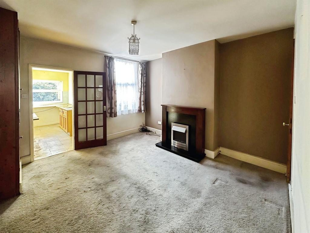 House in Nottingham - View 3