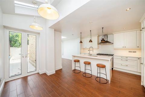 5 bedroom terraced house for sale, Wyndcliff Road, London SE7