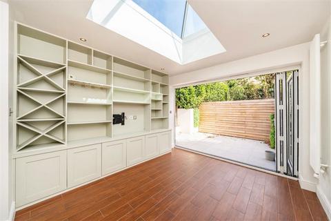 5 bedroom terraced house for sale, Wyndcliff Road, London SE7