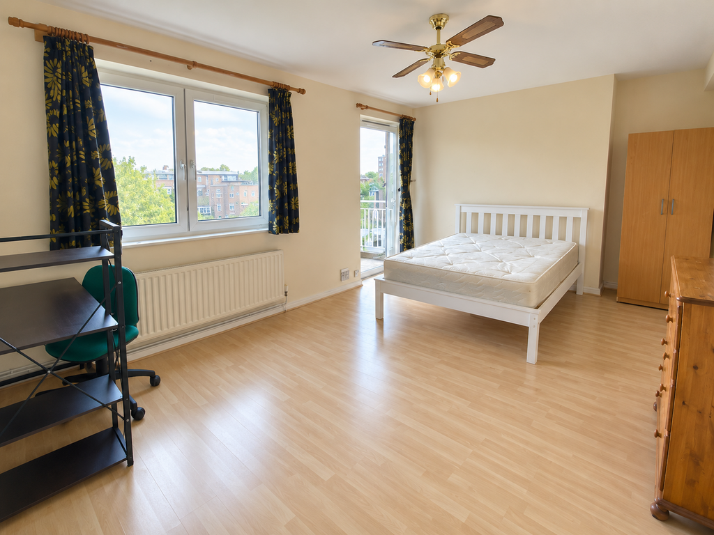 Apartment in London - View 2
