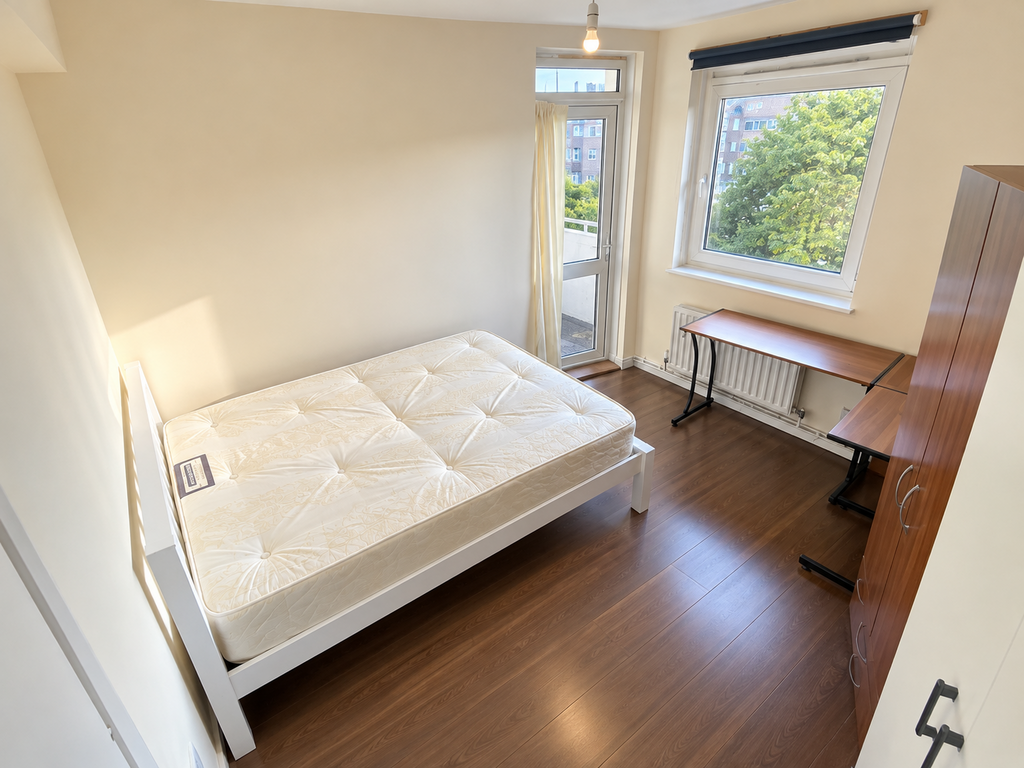 Apartment in London - View 3