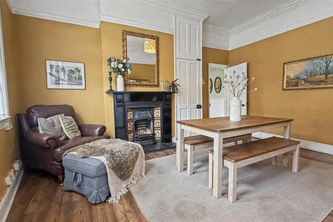 4 bedroom end of terrace house for sale, Oxford Street, Birmingham B30